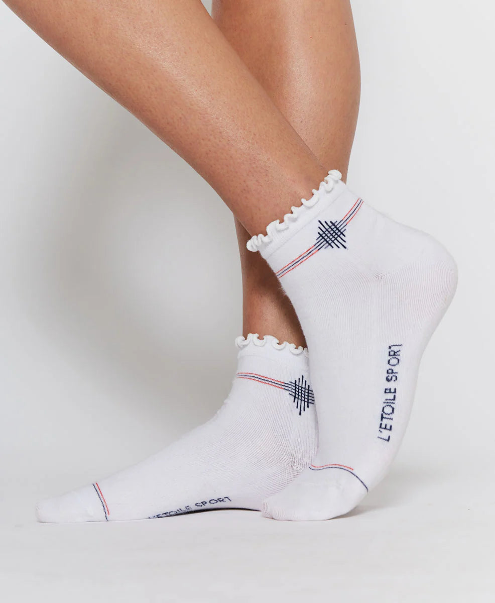 RUFFLE TRIM CREW SOCKS