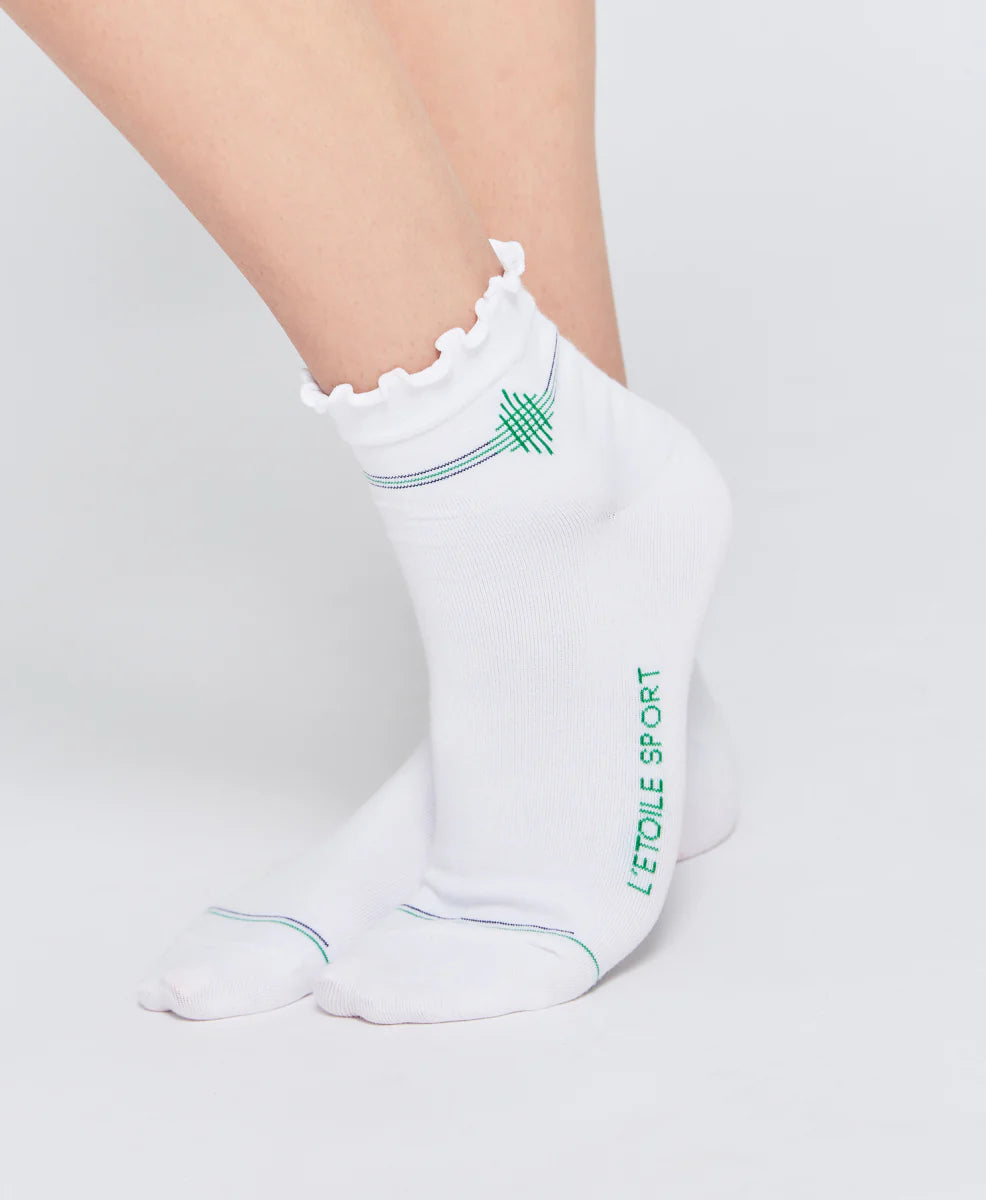 RUFFLE TRIM CREW SOCKS