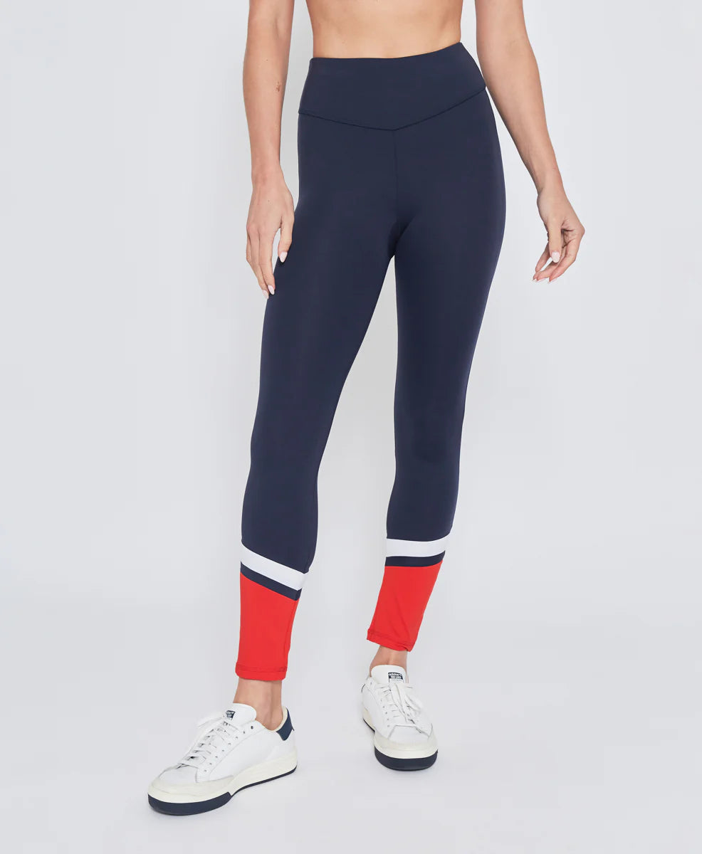 PERFORMANCE LEGGING