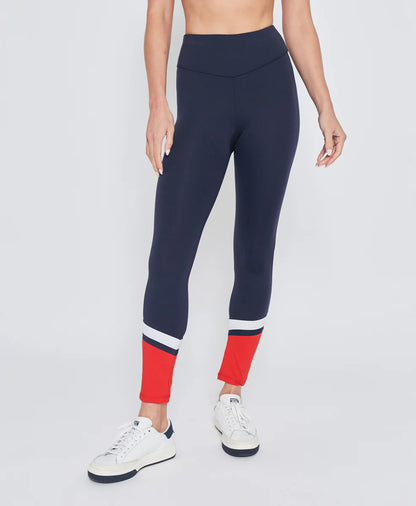 PERFORMANCE LEGGING