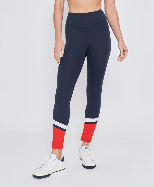 PERFORMANCE LEGGING