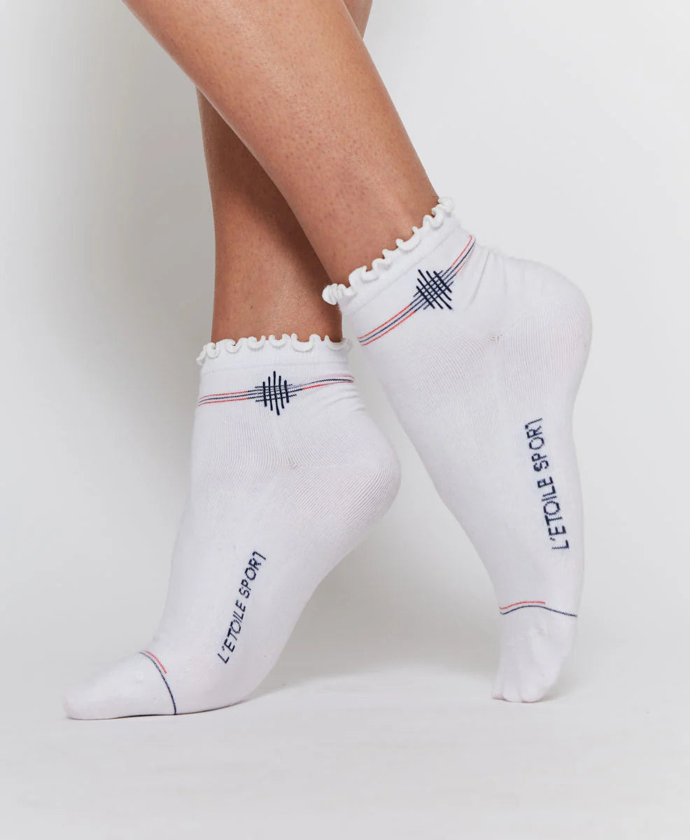 RUFFLE TRIM CREW SOCKS