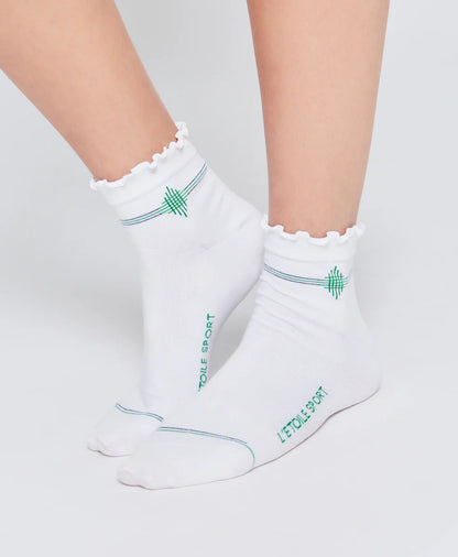 RUFFLE TRIM CREW SOCKS