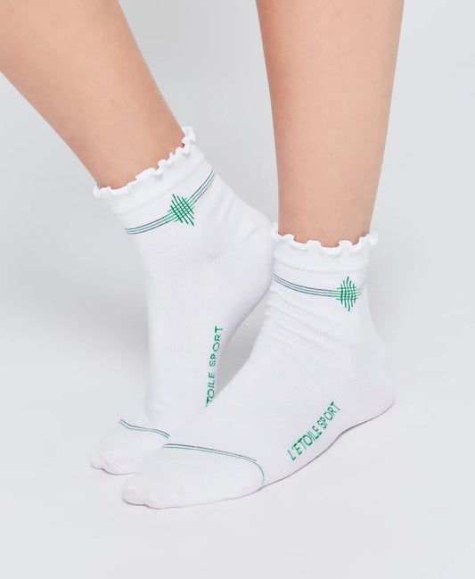 RUFFLE TRIM CREW SOCKS